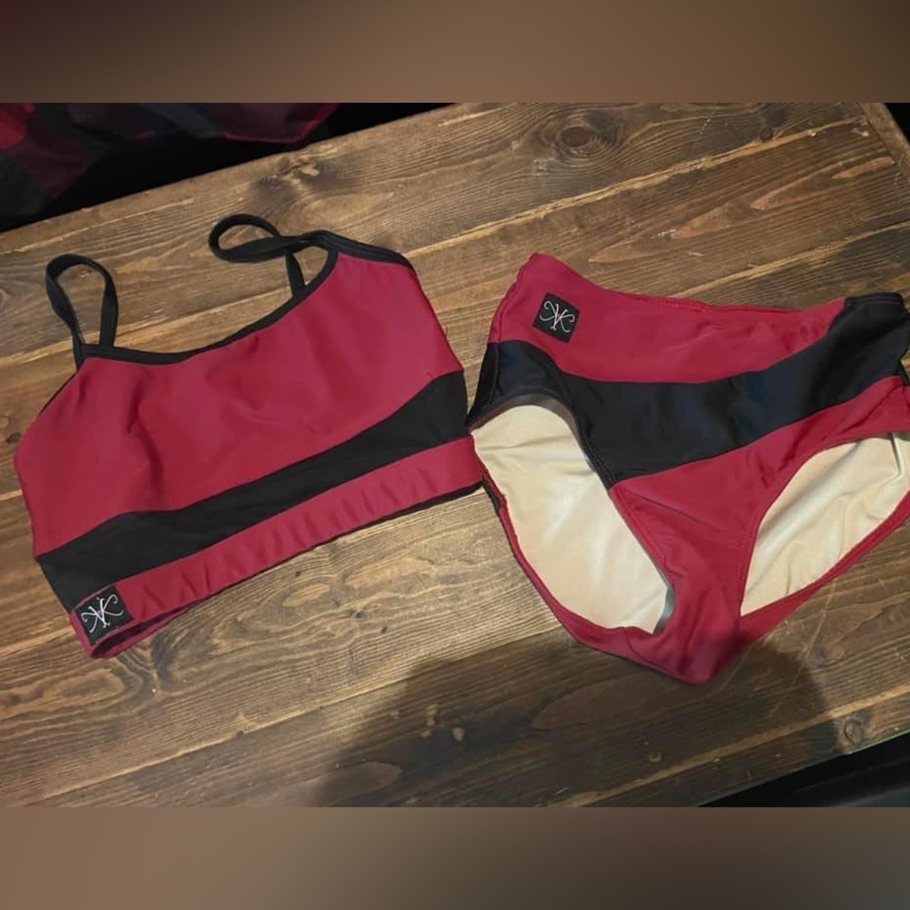 Wine/Black 2 piece set